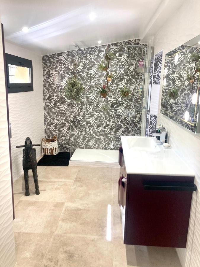 Maison De Charme Avec Piscine Et Jacuzzi Dans Cadre Exceptionnel Proche Marseille Les Pennes Mirabeau Bagian luar foto